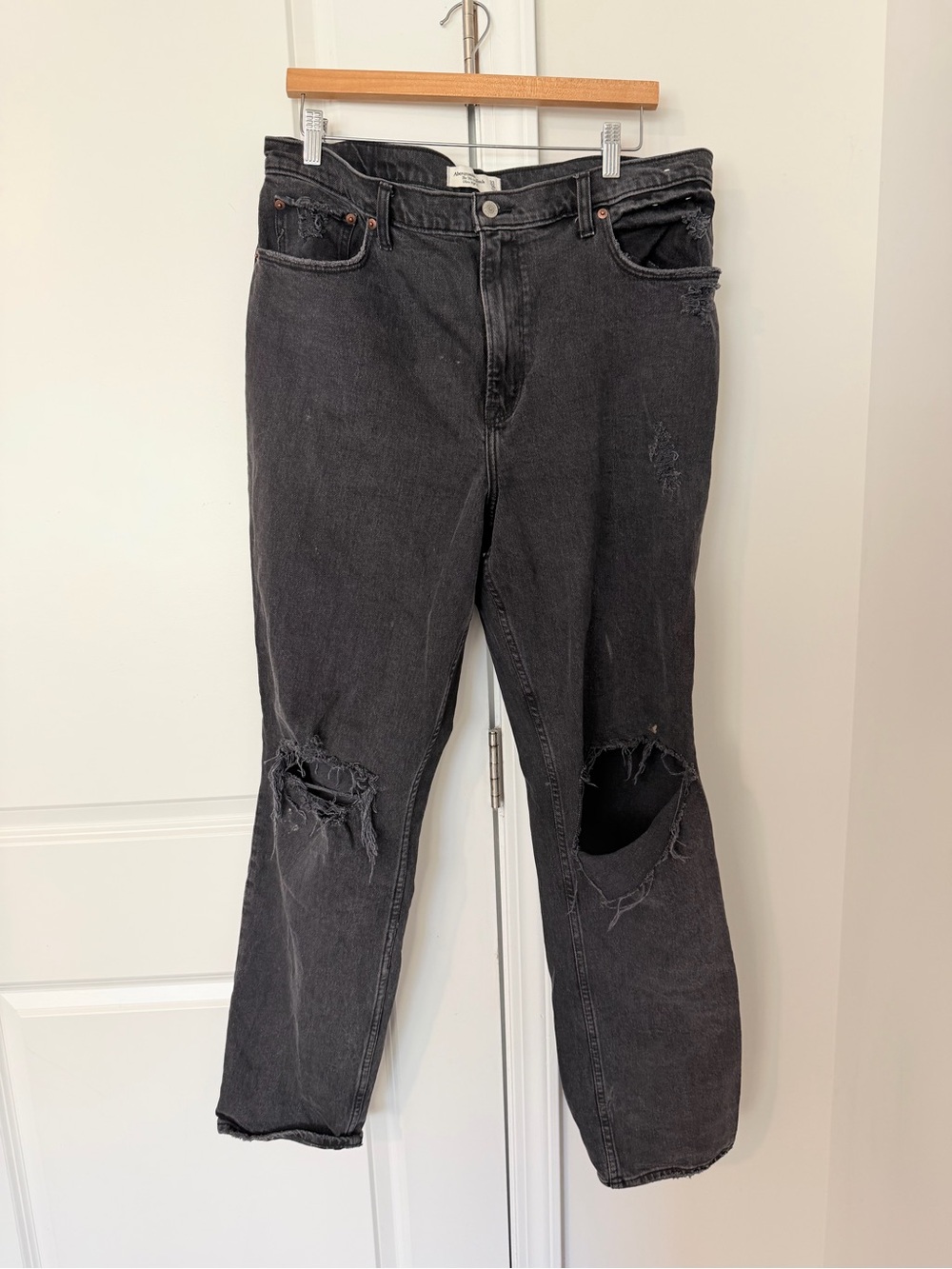Abercrombie & Fitch Black Distressed Boyfriend Jeans